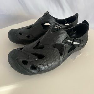 Speedo HYDR TREAD Water Shoes, Size 8 women’s, New in original box.